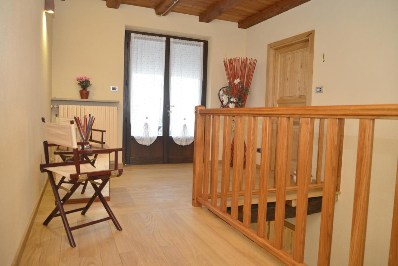 Agriturismo Ai Pruesot Bed & Breakfast Bagnolo Piemonte Luaran gambar