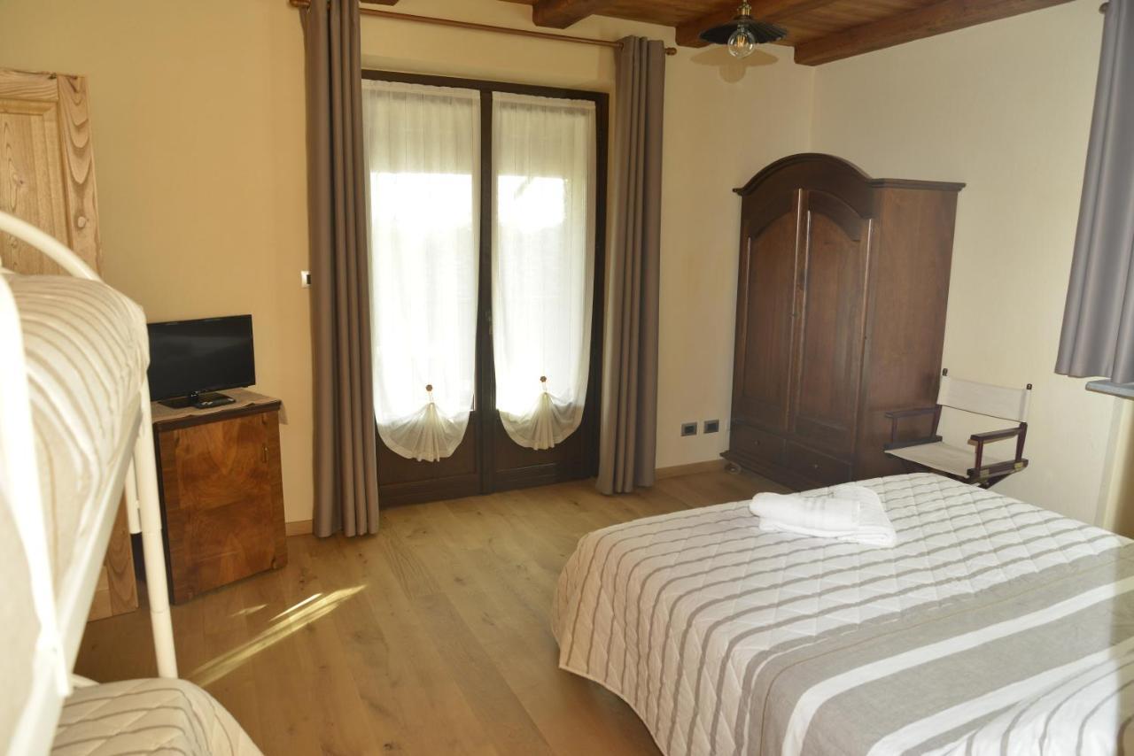 Agriturismo Ai Pruesot Bed & Breakfast Bagnolo Piemonte Luaran gambar