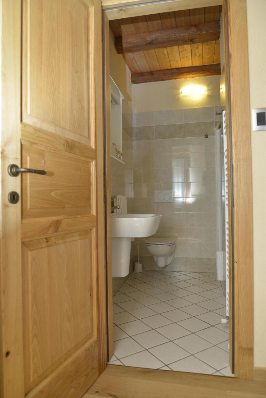 Agriturismo Ai Pruesot Bagnolo Piemonte Luaran gambar