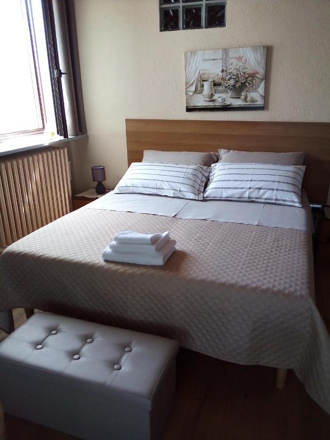 Agriturismo Ai Pruesot Bed & Breakfast Bagnolo Piemonte Luaran gambar